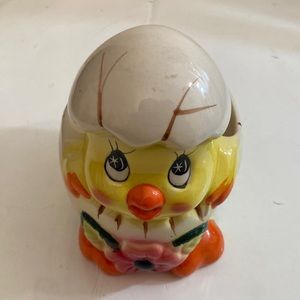 Vintage chick planter